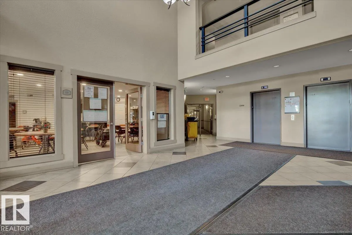 #140 16035 132 ST NW