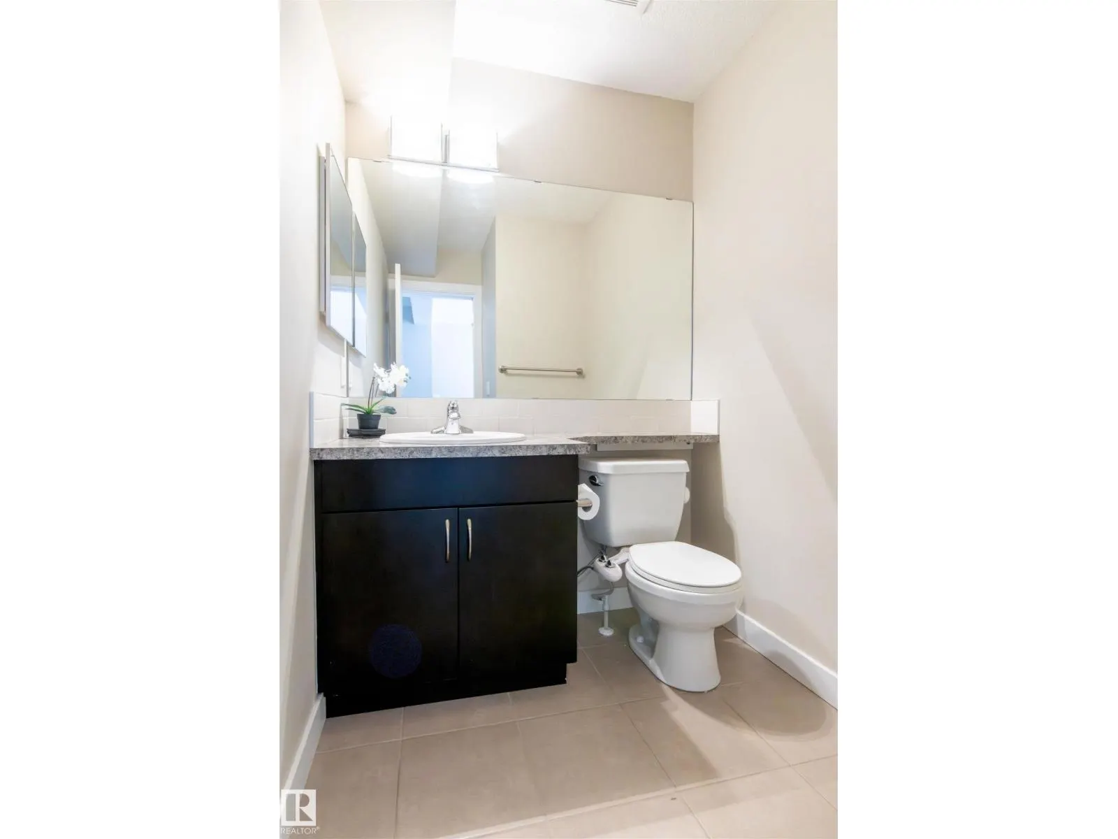 13810 166 AV NW