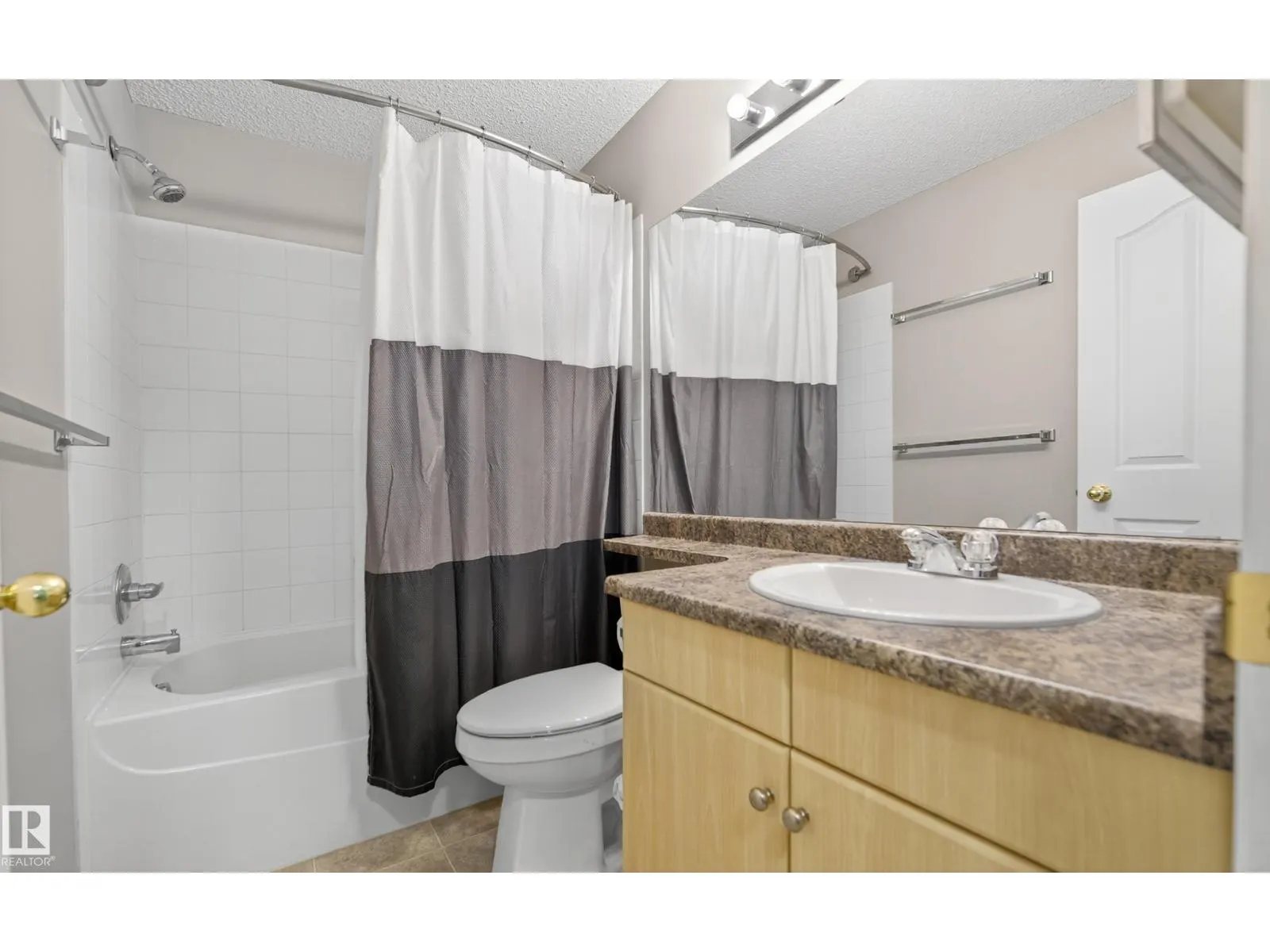 #227 16303 95 ST NW