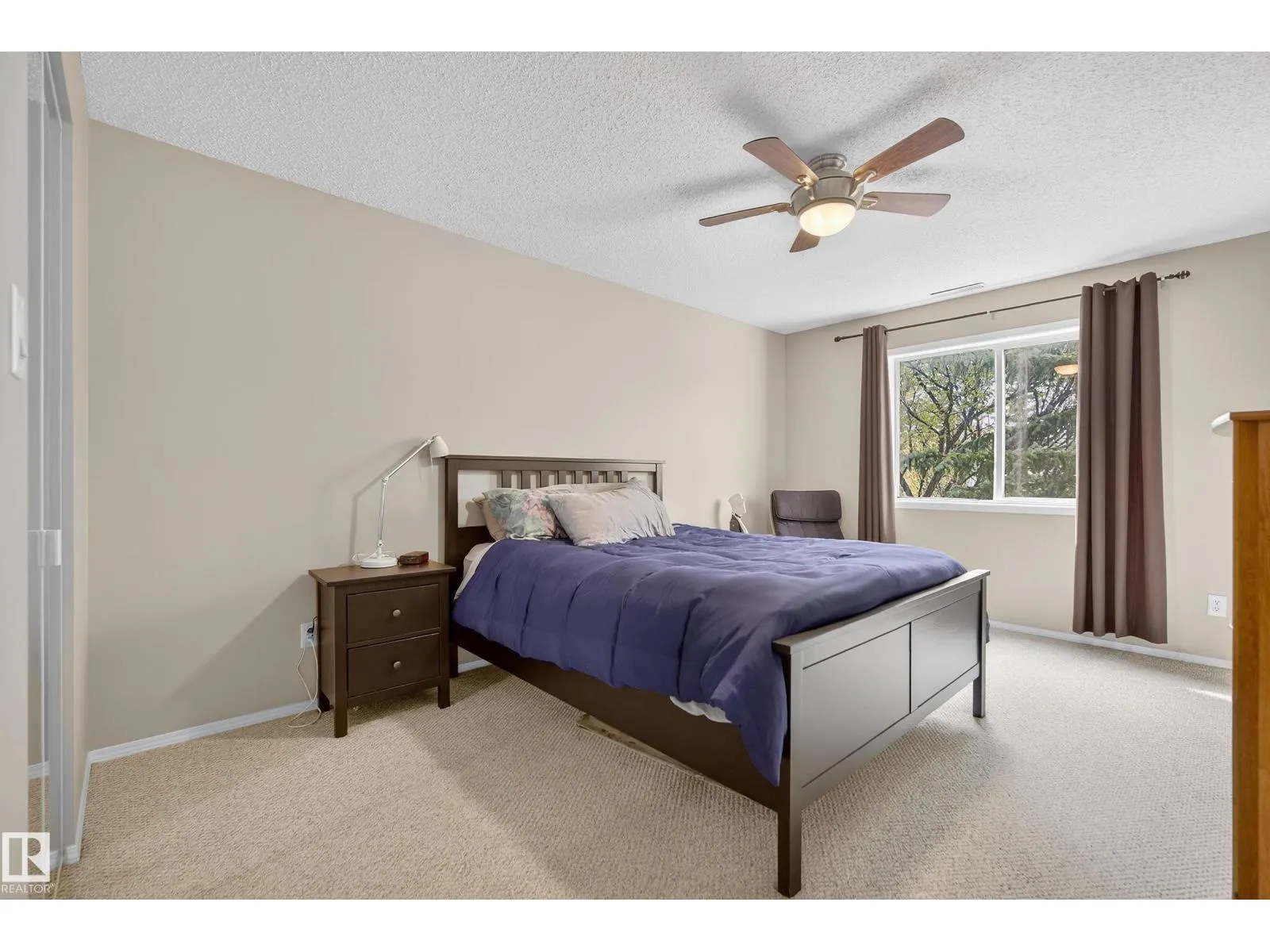 #227 16303 95 ST NW