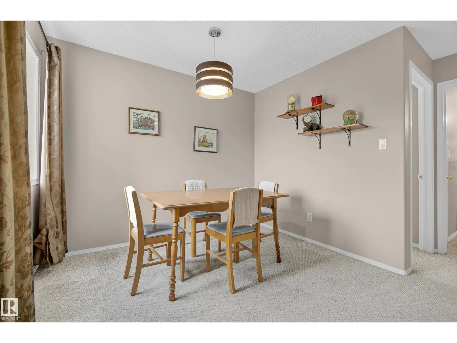#227 16303 95 ST NW