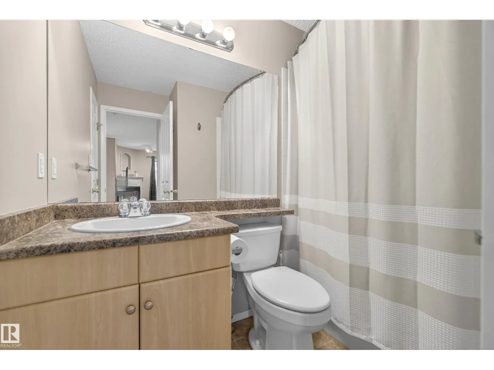 #227 16303 95 ST NW