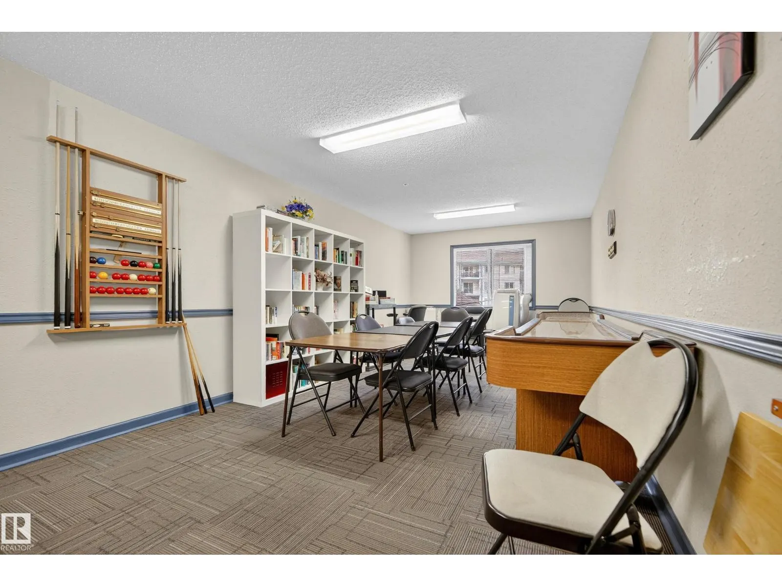 #227 16303 95 ST NW