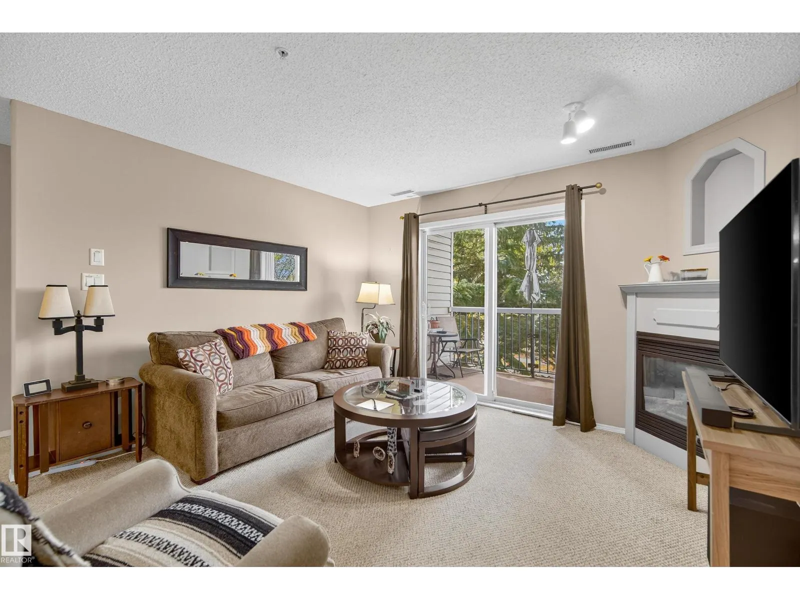 #227 16303 95 ST NW