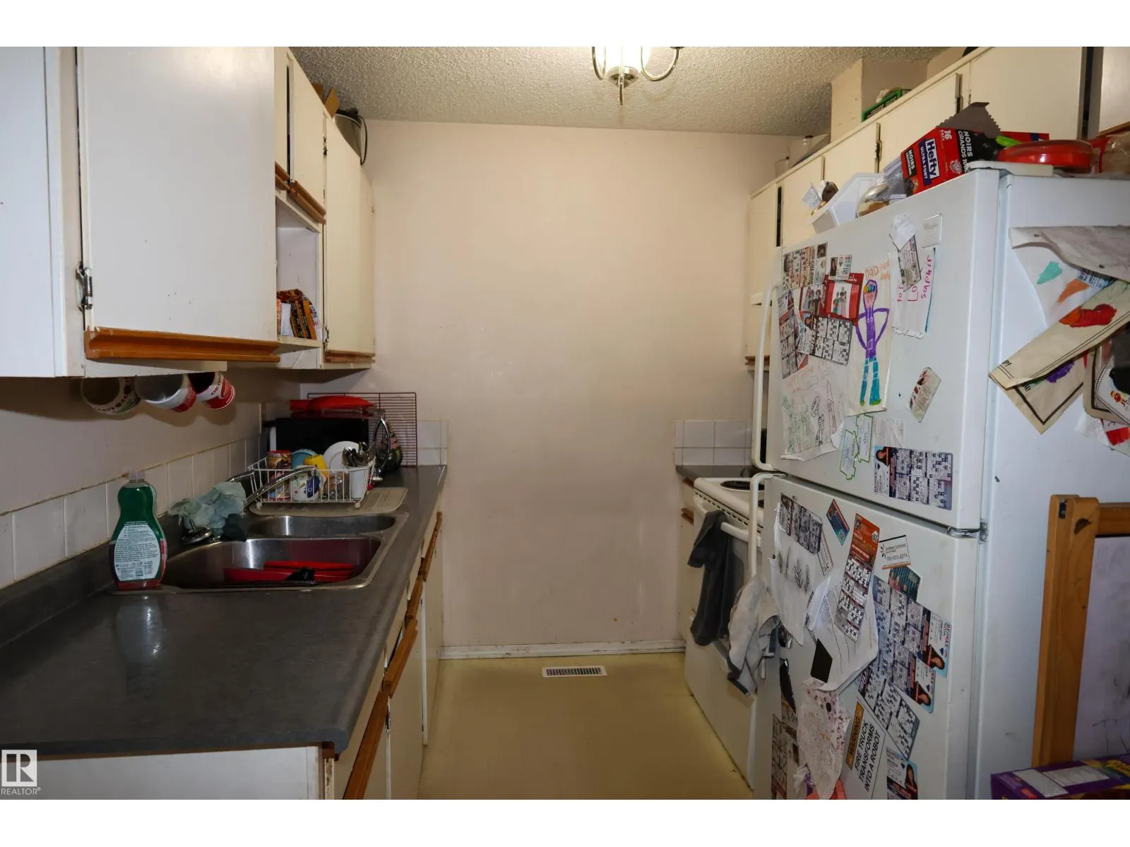 9704 104 ST
