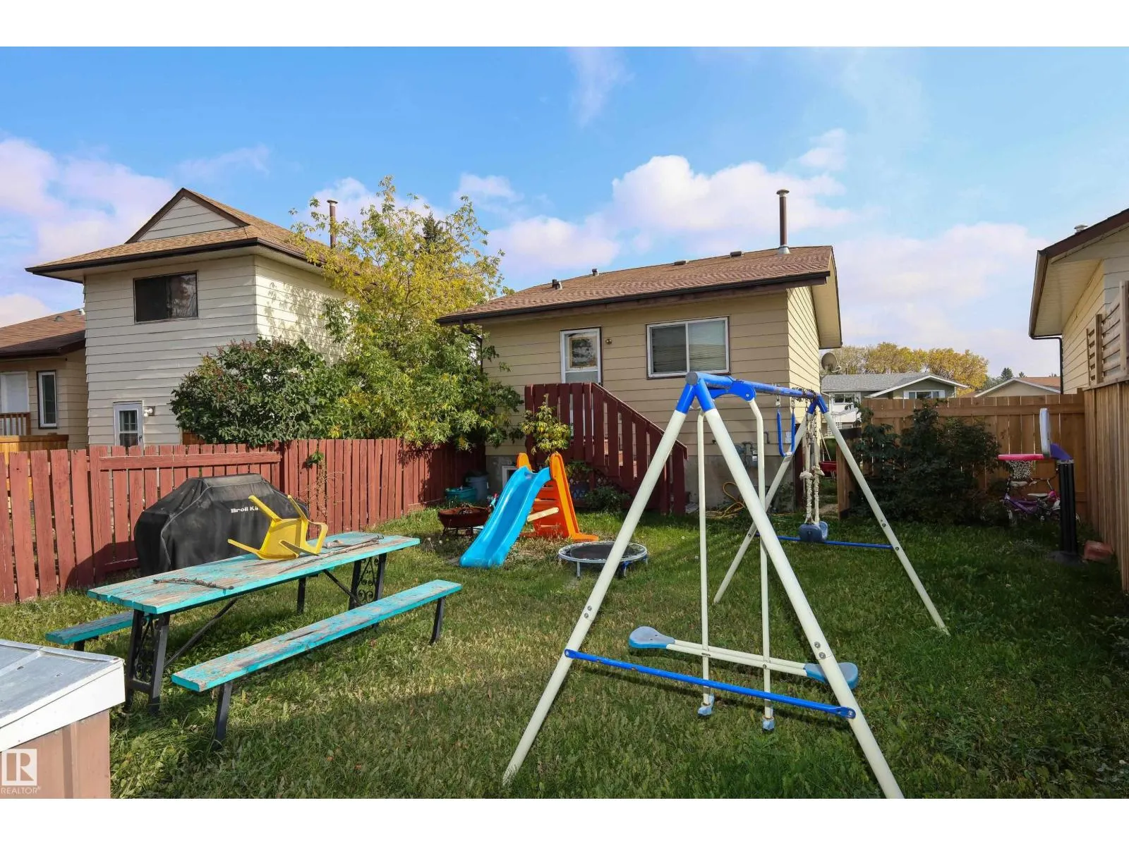 9704 104 ST