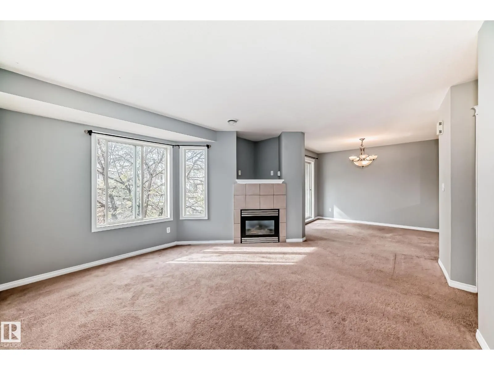 #58 2505 42 ST NW