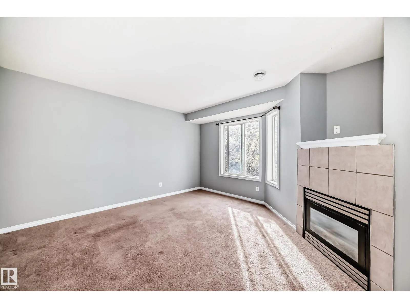 #58 2505 42 ST NW