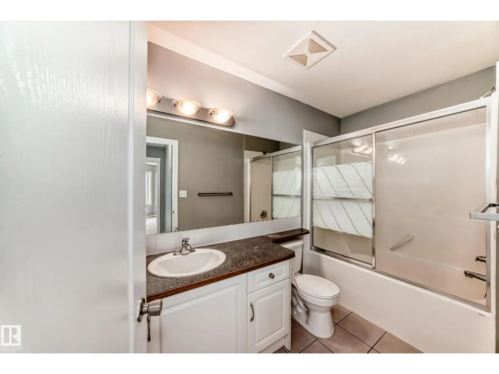 #58 2505 42 ST NW