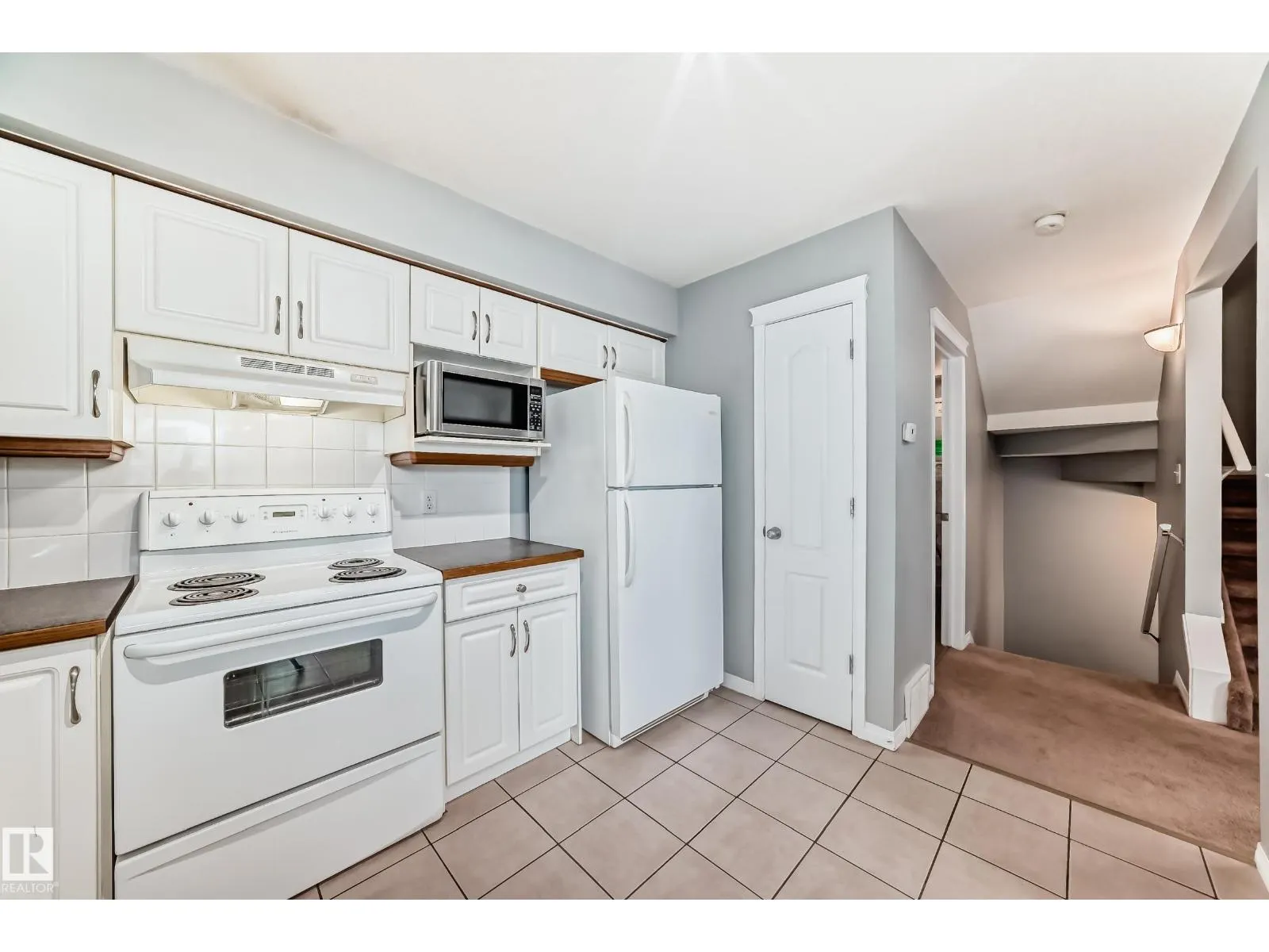 #58 2505 42 ST NW