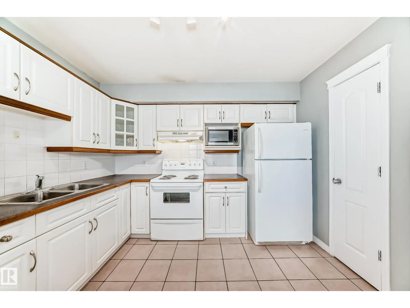 #58 2505 42 ST NW