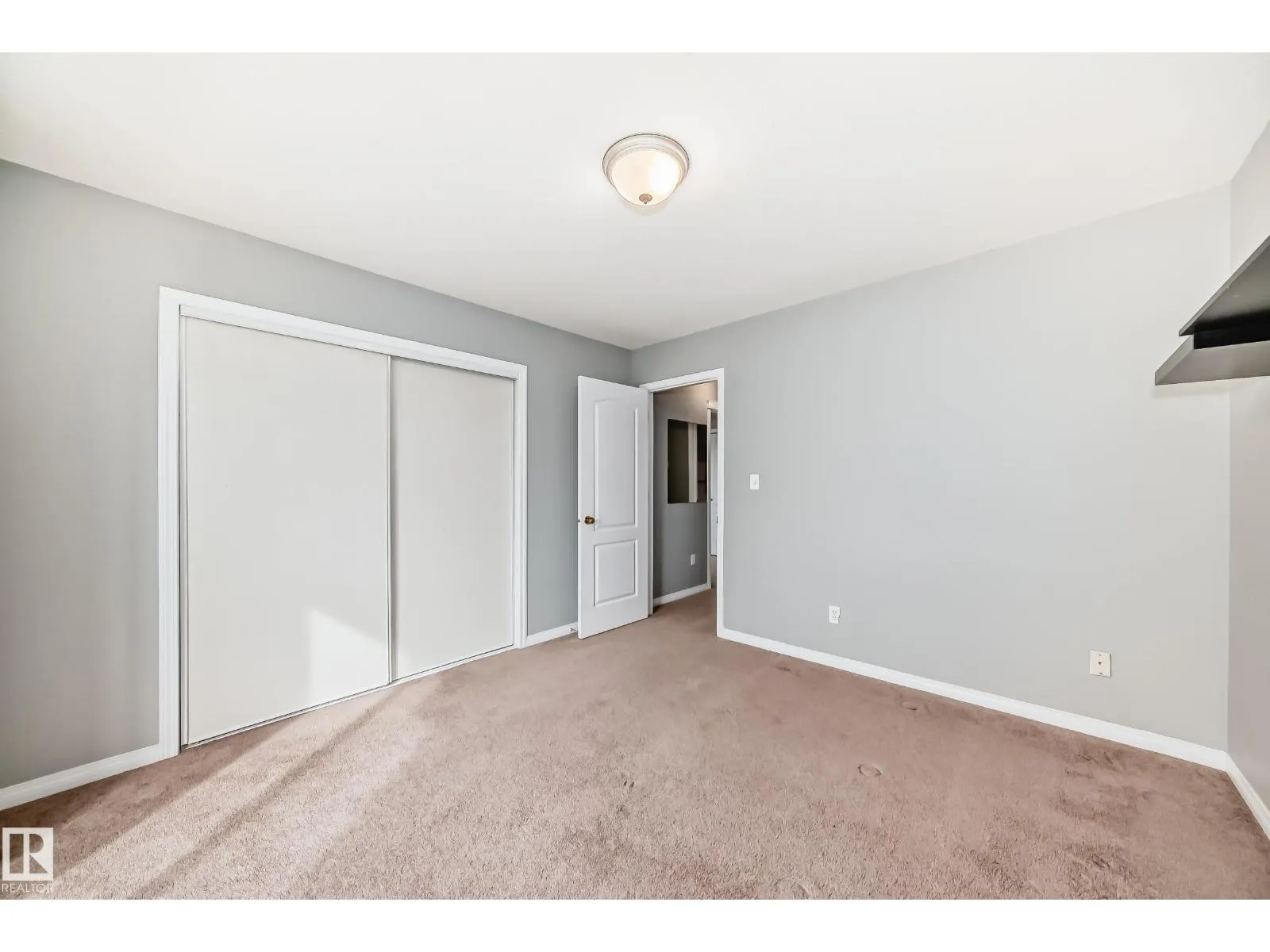 #58 2505 42 ST NW