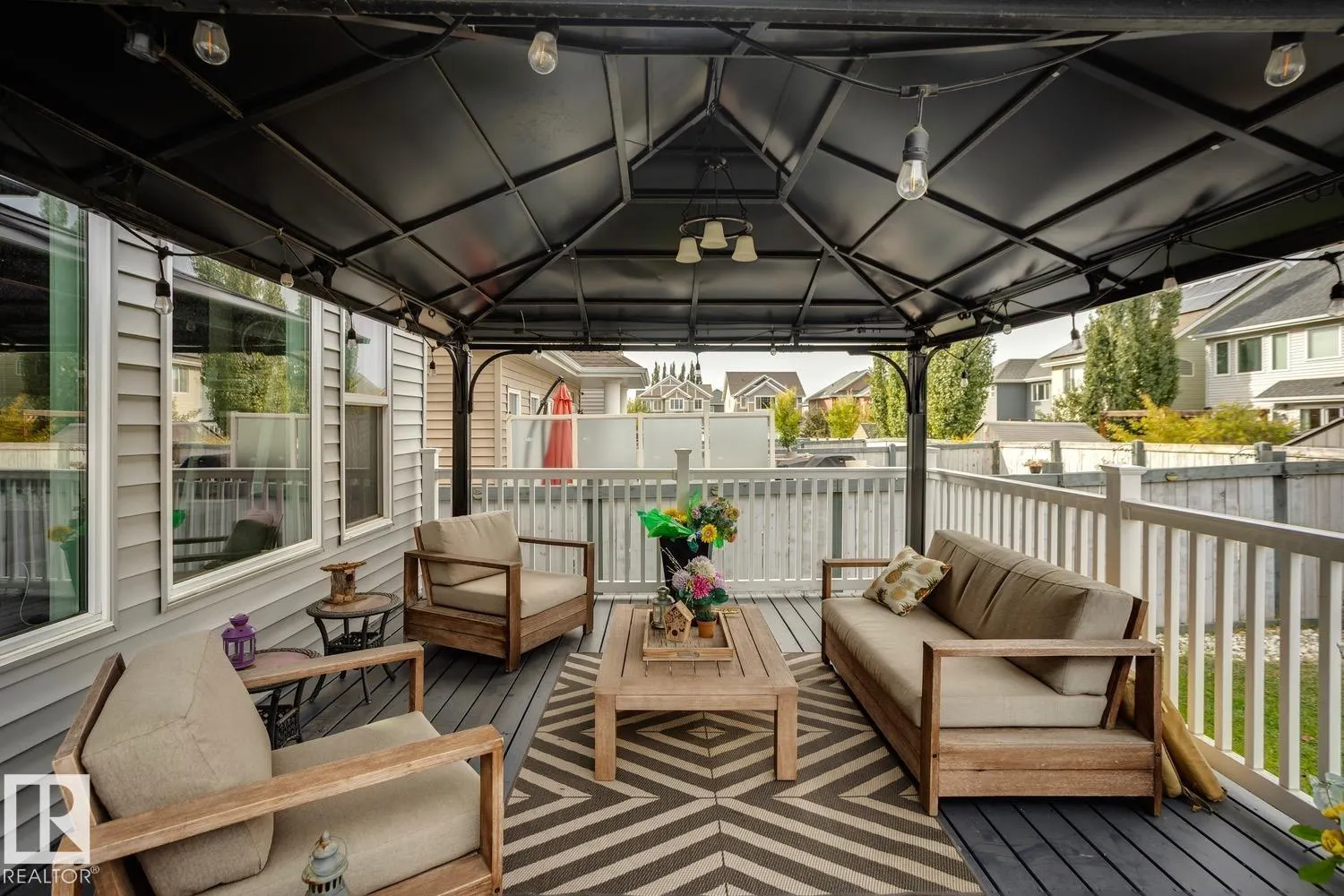 7618 20A AV SW