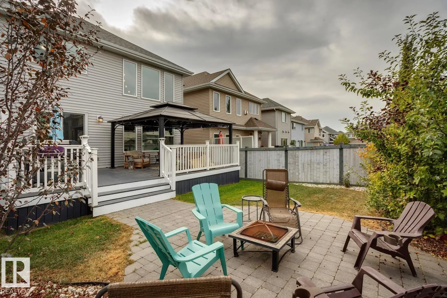 7618 20A AV SW