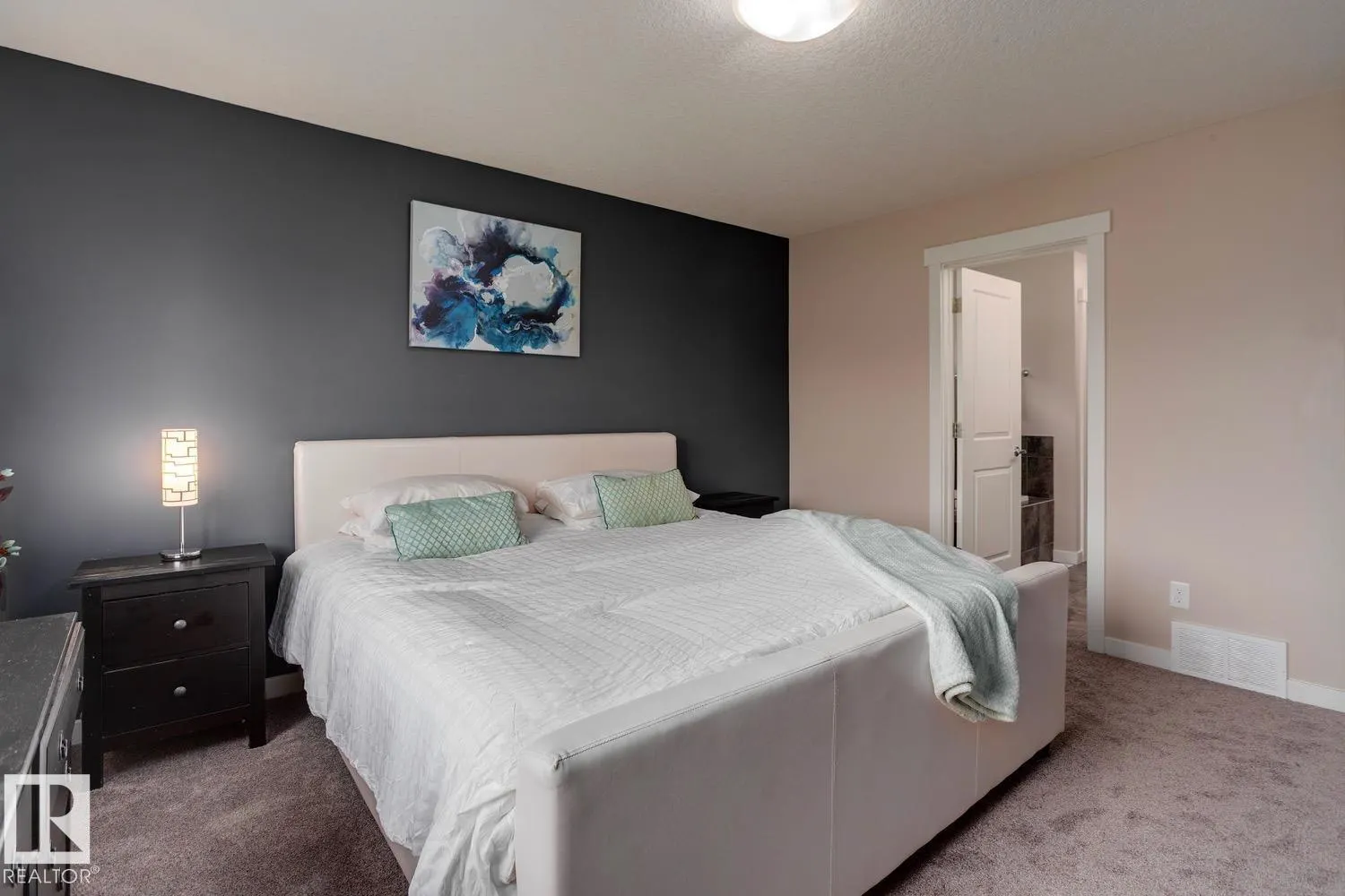 7618 20A AV SW