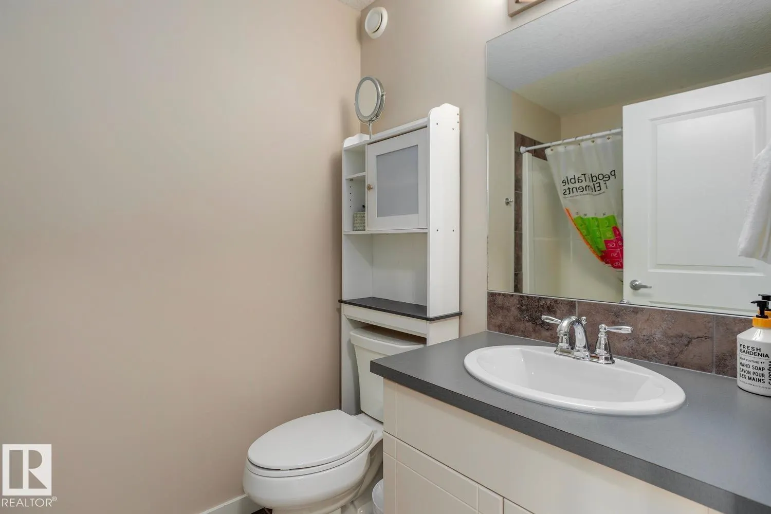 7618 20A AV SW