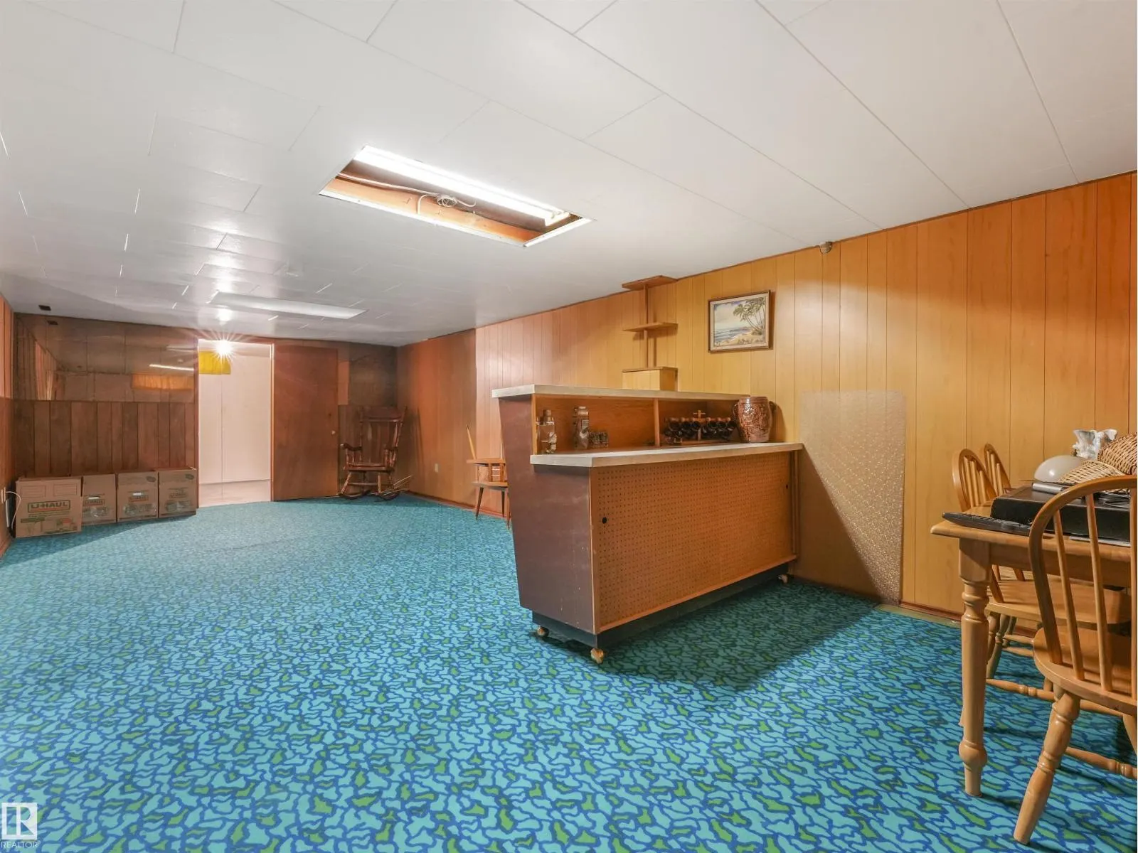 16530 104 AV NW
