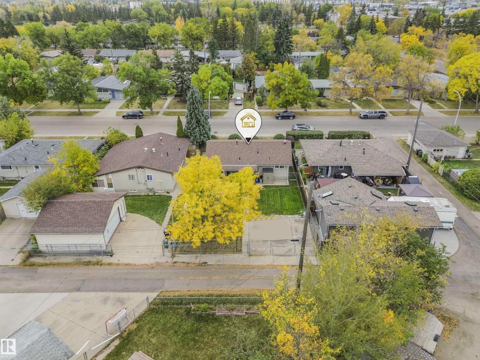 16530 104 AV NW