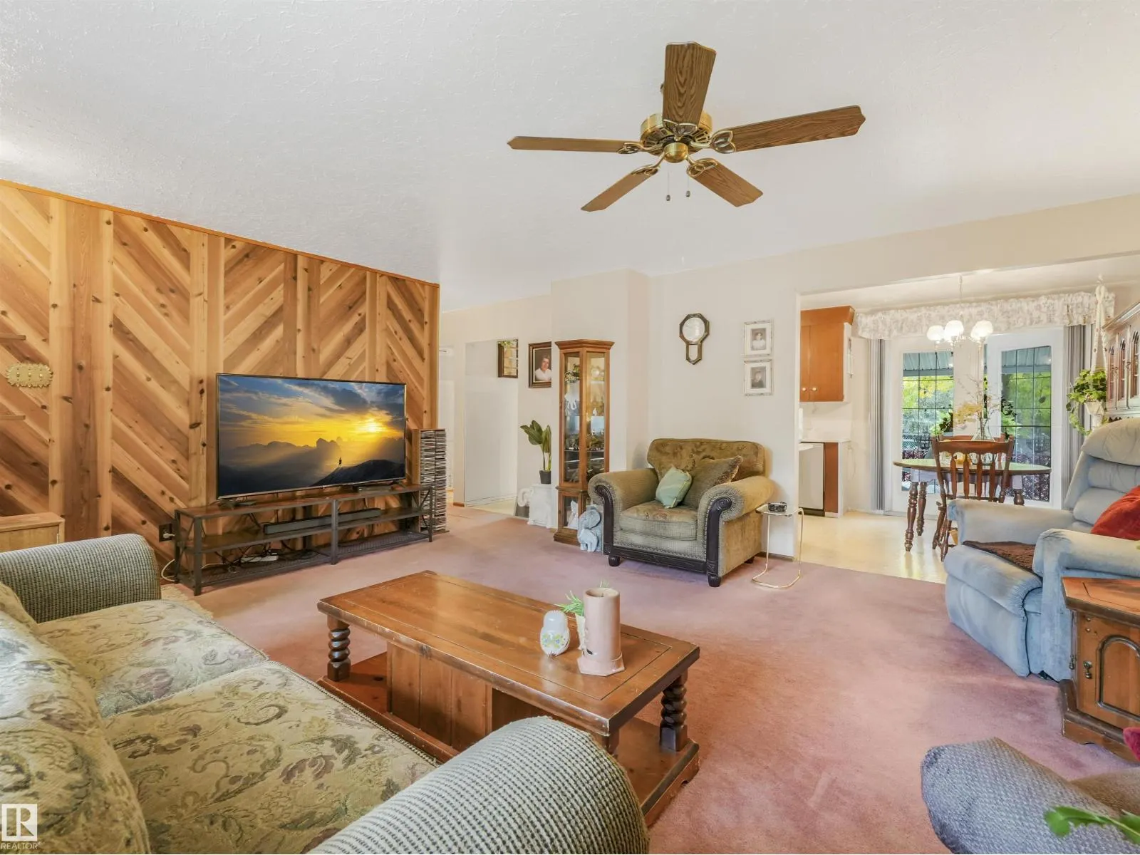 16530 104 AV NW