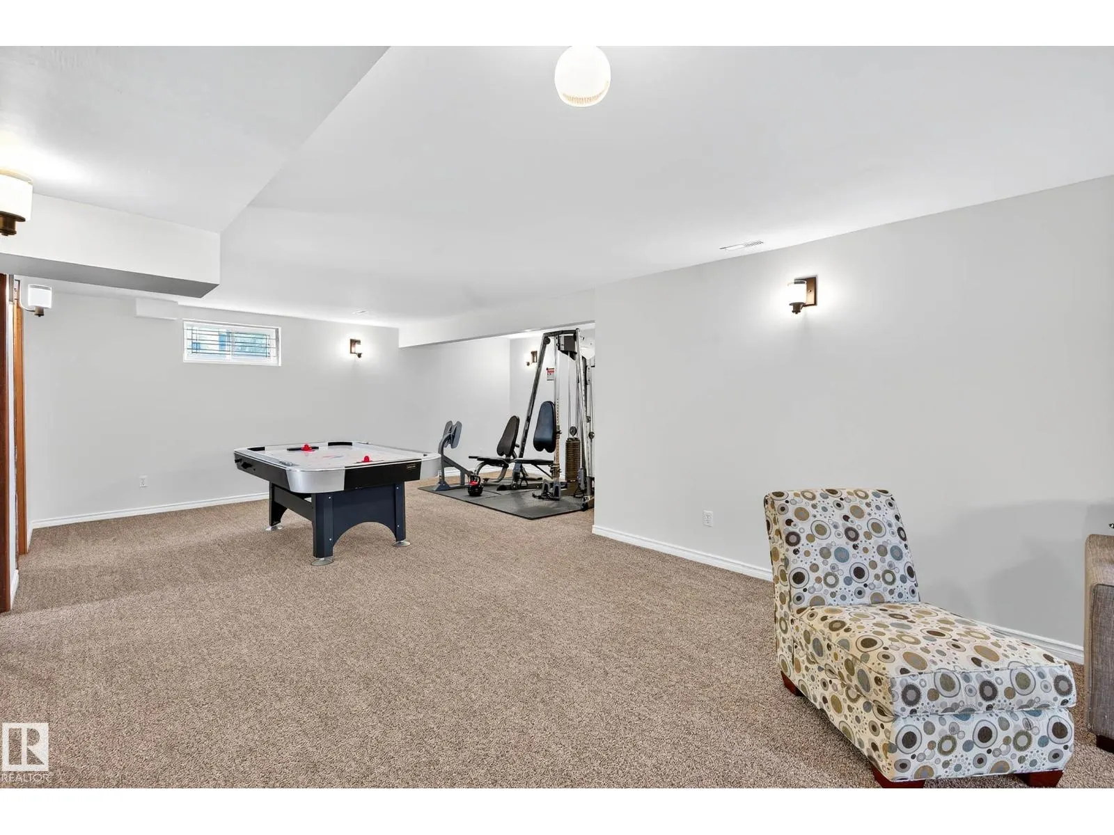 16508 114 ST NW