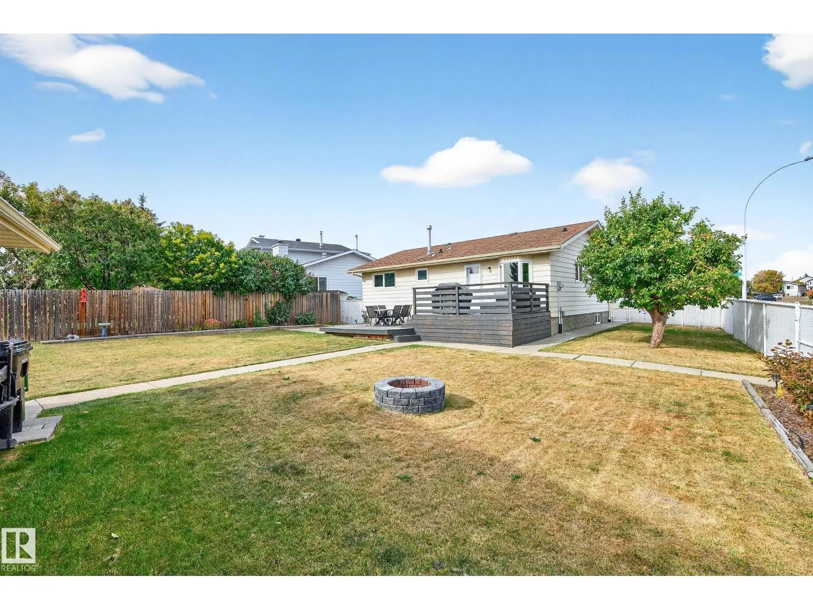 16508 114 ST NW