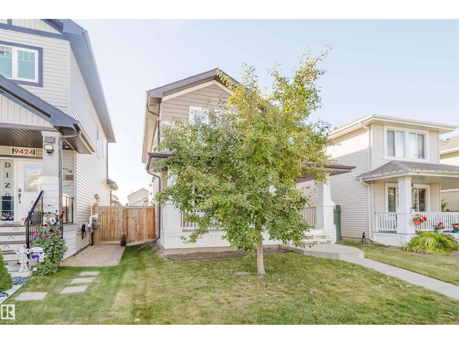 9428 212 ST NW