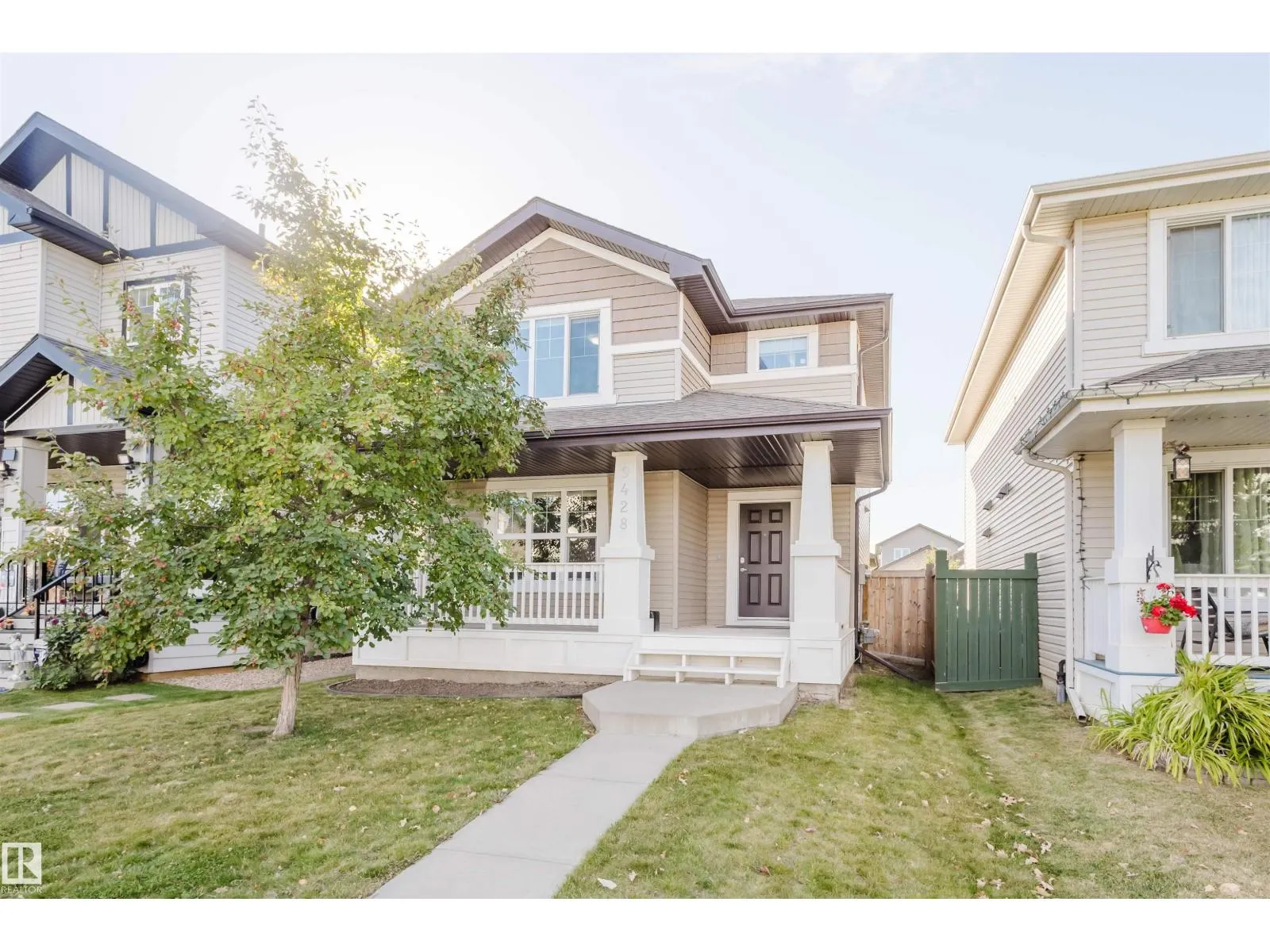 9428 212 ST NW