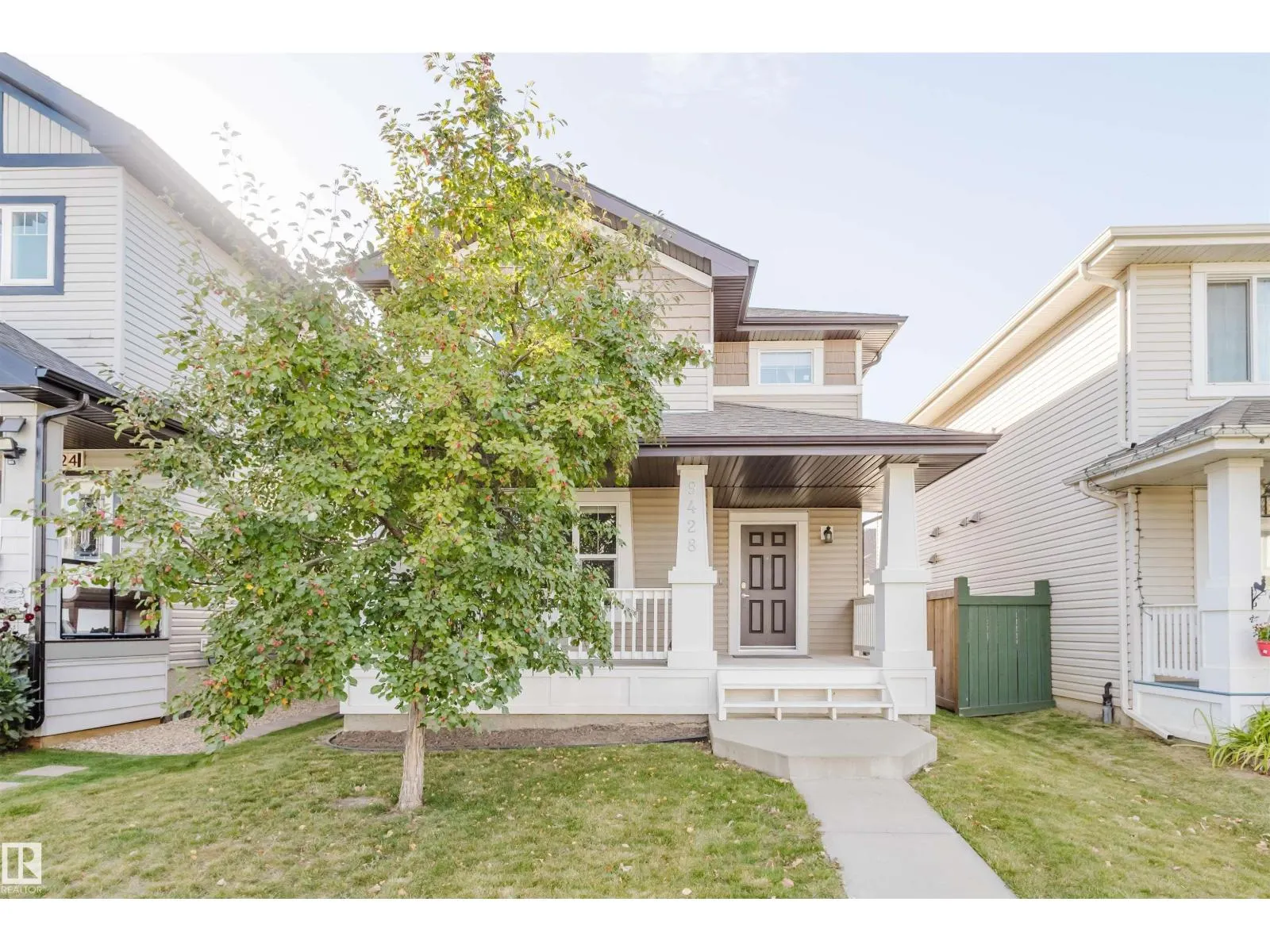 9428 212 ST NW