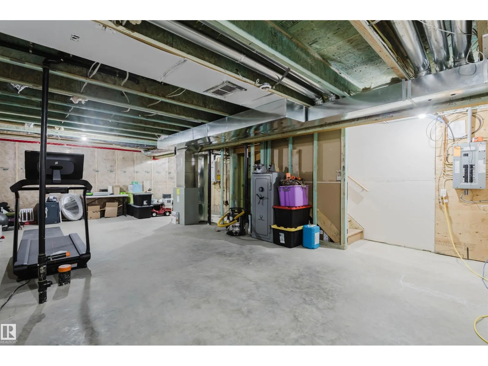 9428 212 ST NW