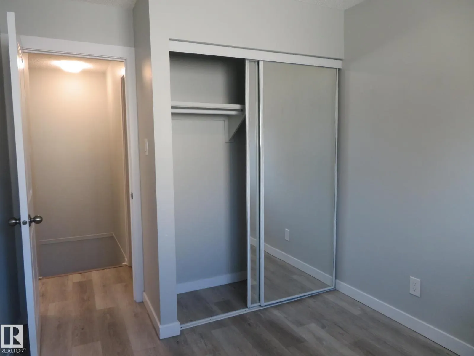 120 KASKITAYO CT NW