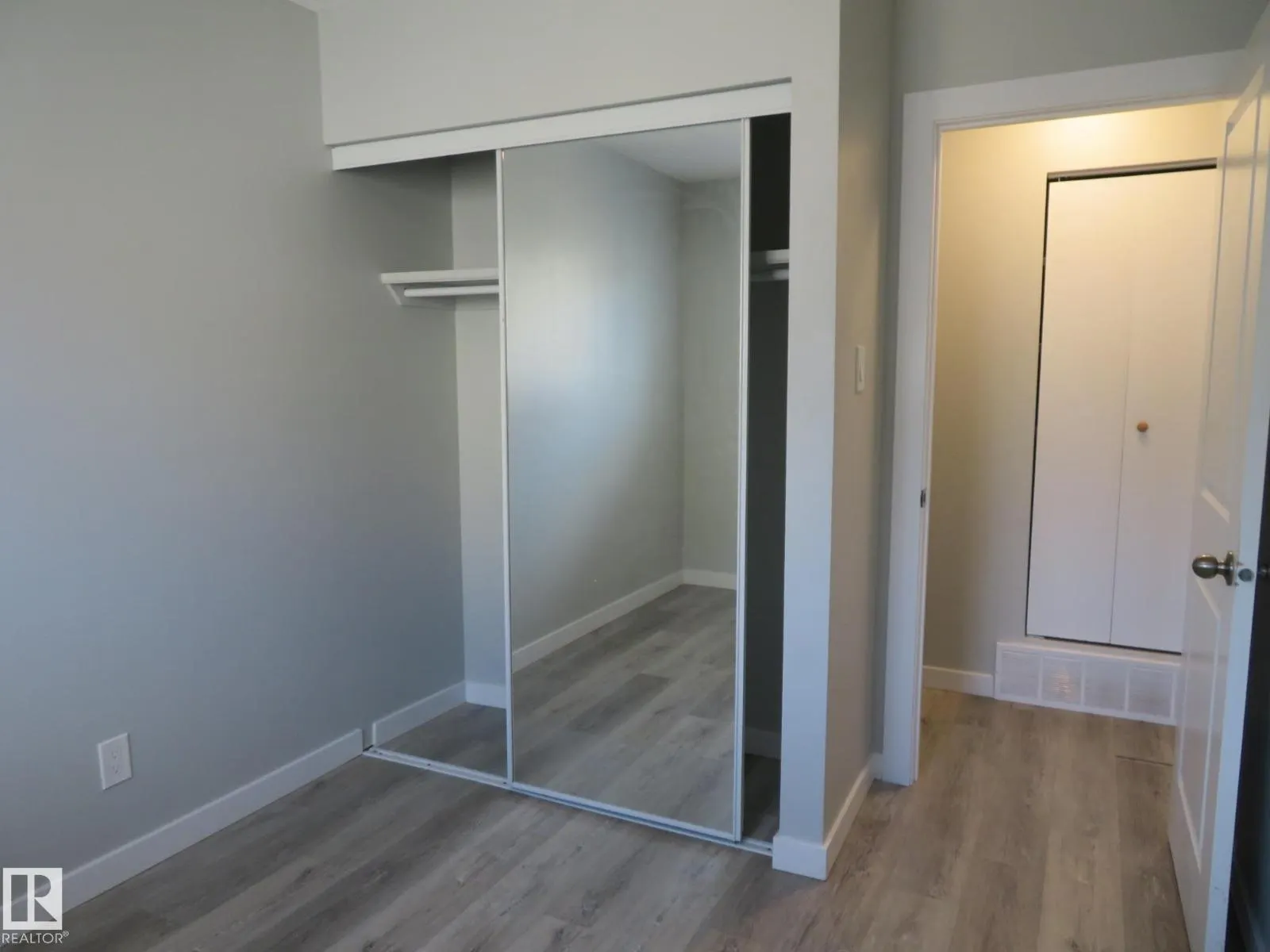 120 KASKITAYO CT NW