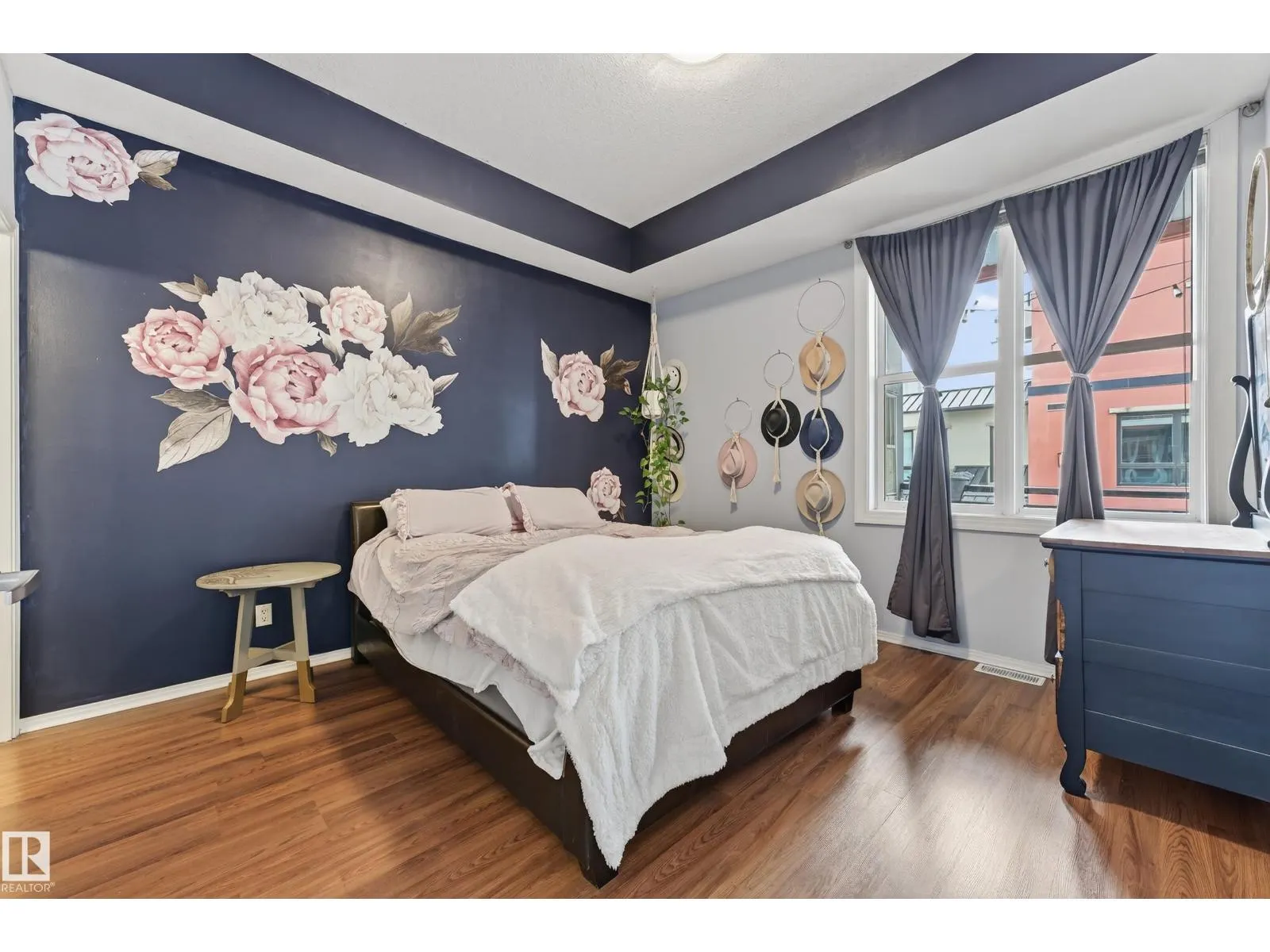 #416 10147 112 ST NW