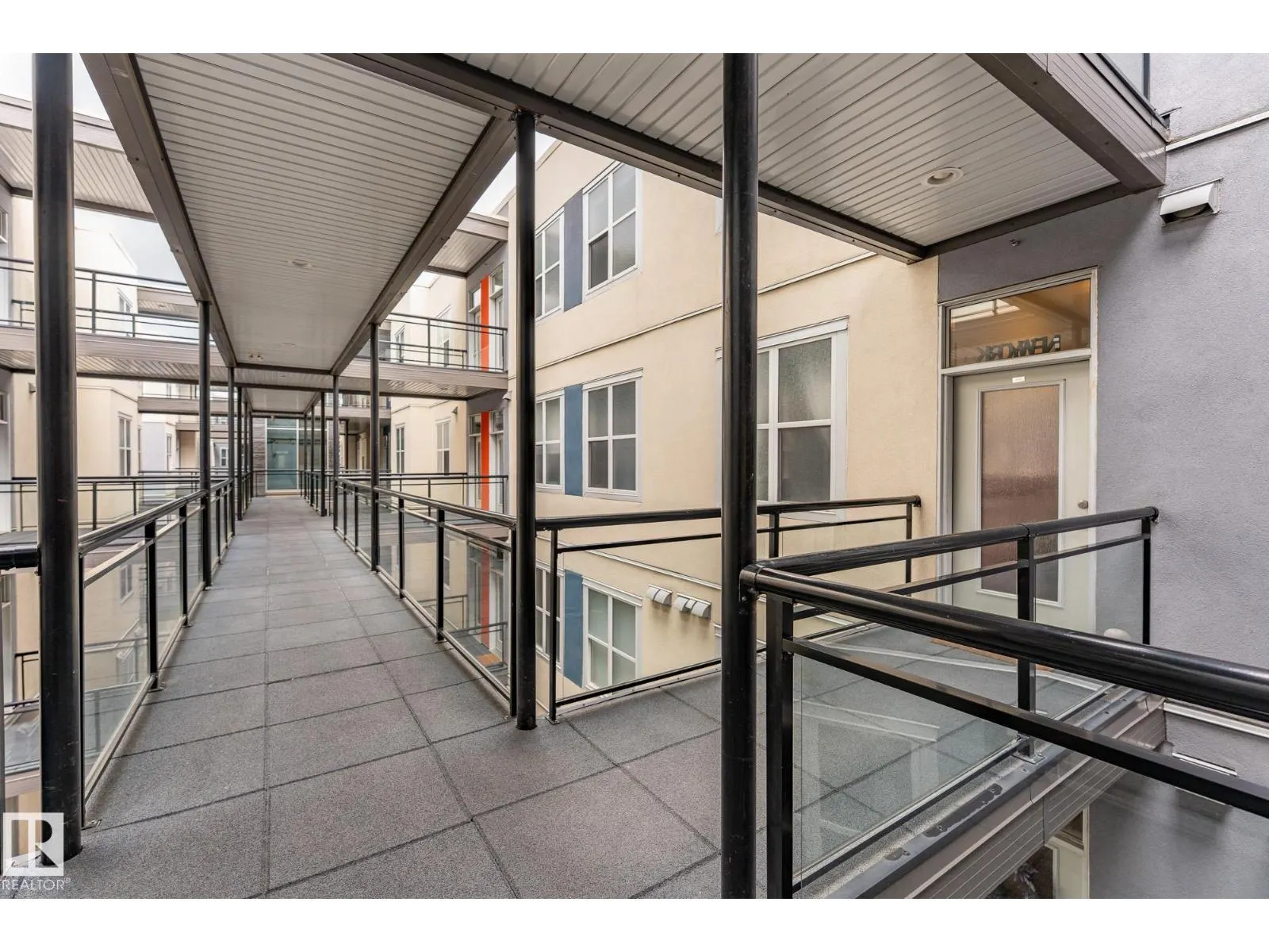 #416 10147 112 ST NW