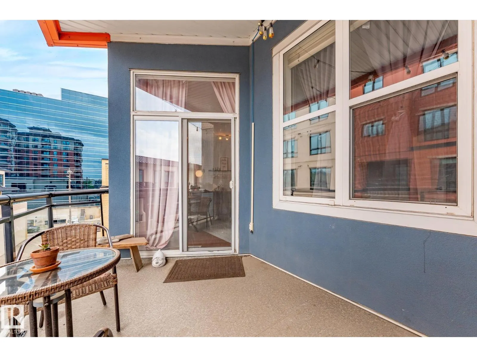 #416 10147 112 ST NW