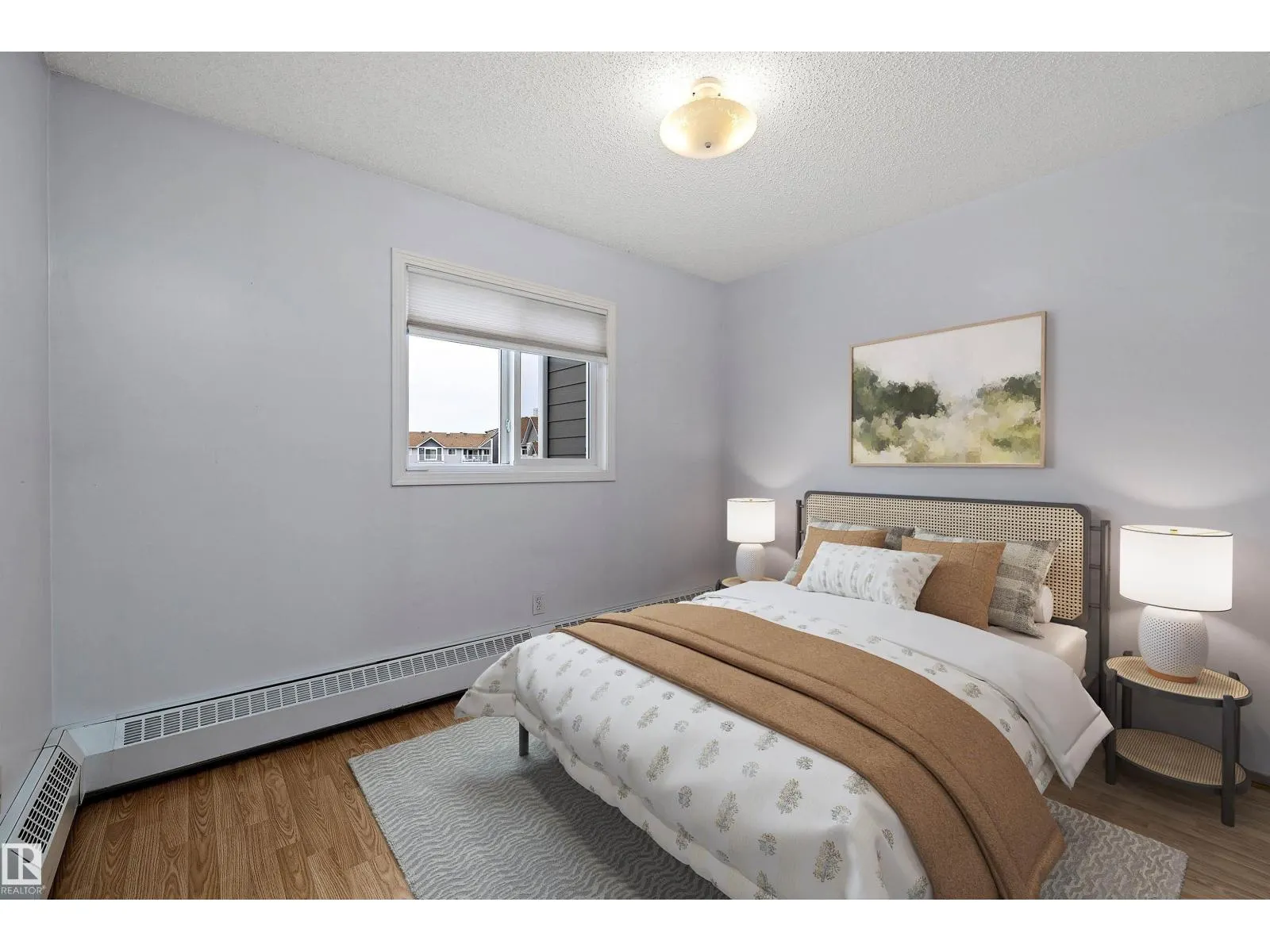 #318 5005 31 AV NW