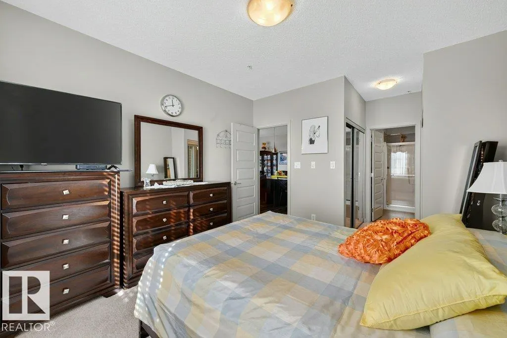 #329 503 ALBANY WY NW