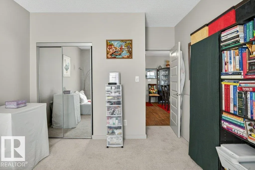 #329 503 ALBANY WY NW