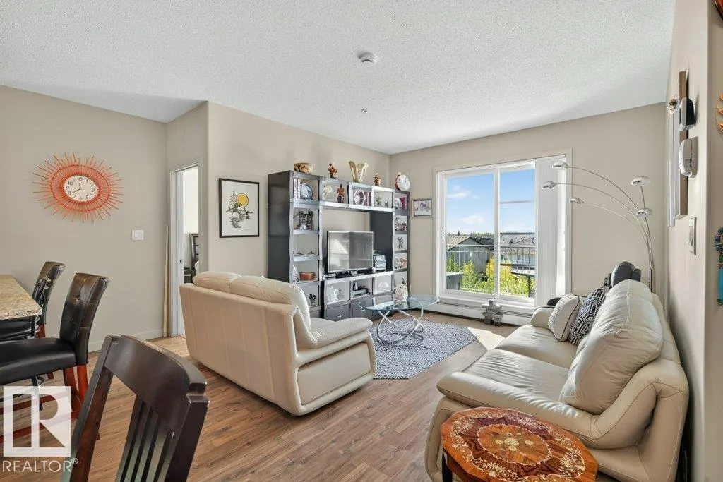 #329 503 ALBANY WY NW