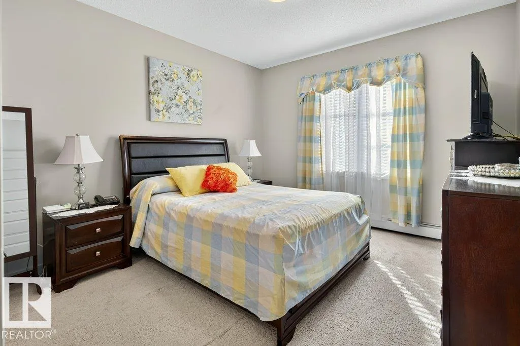 #329 503 ALBANY WY NW