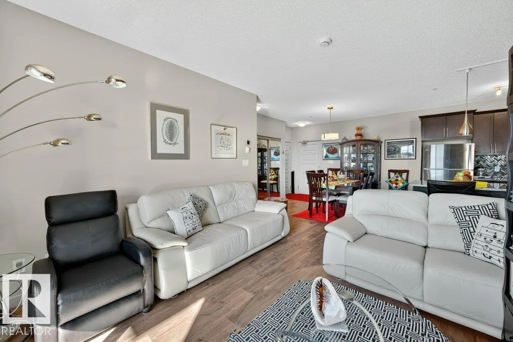 #329 503 ALBANY WY NW