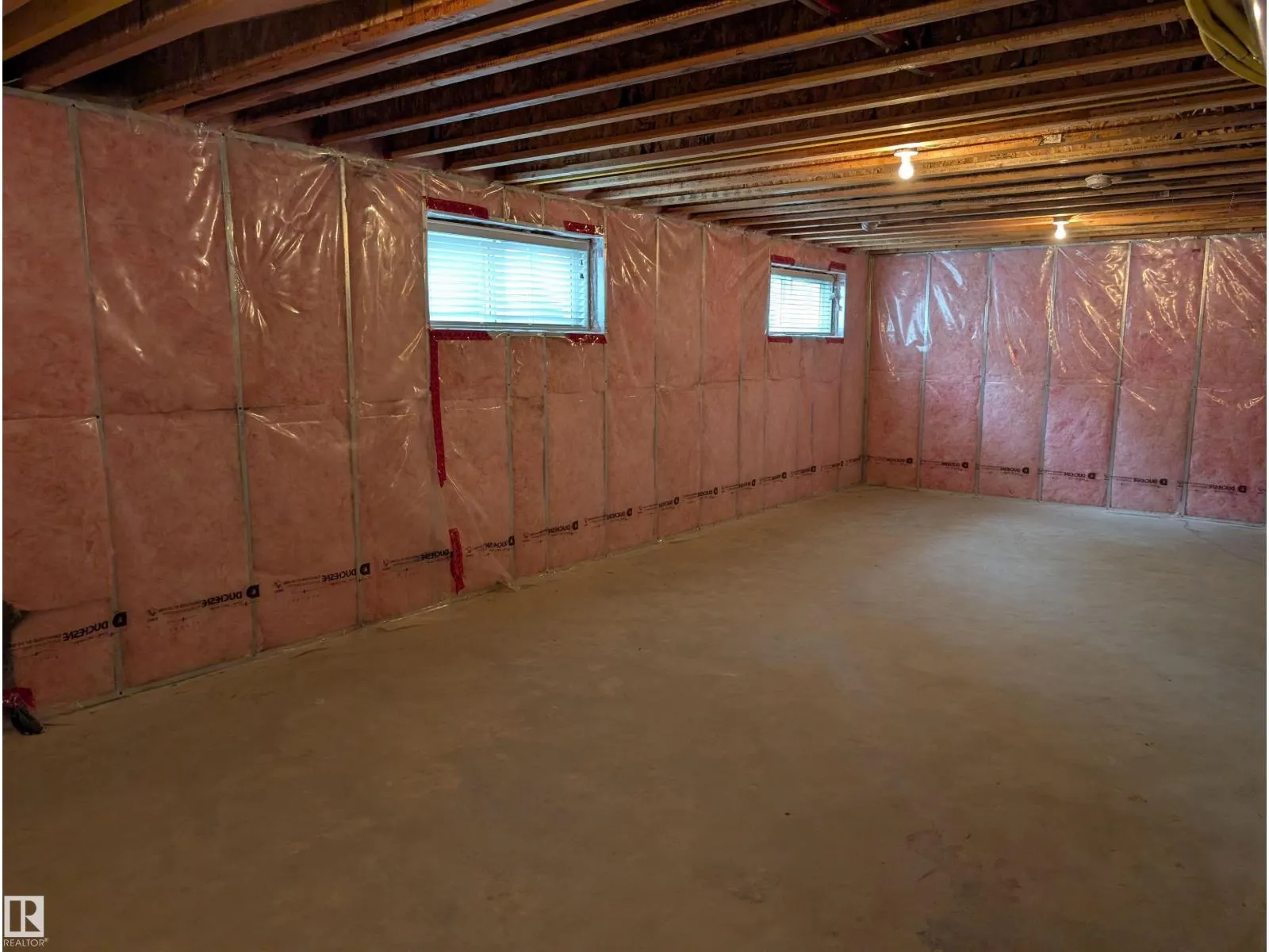 #59 18230 104A ST NW