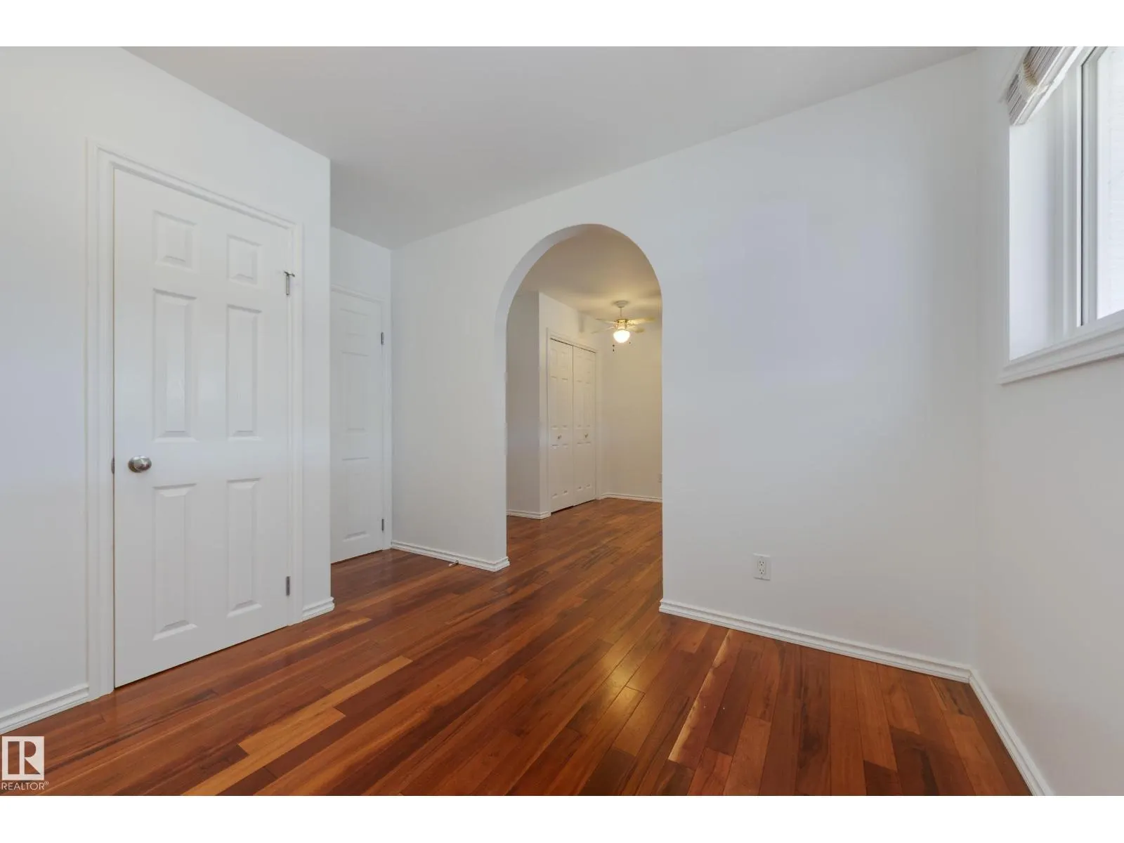 6108 84 AV NW NW