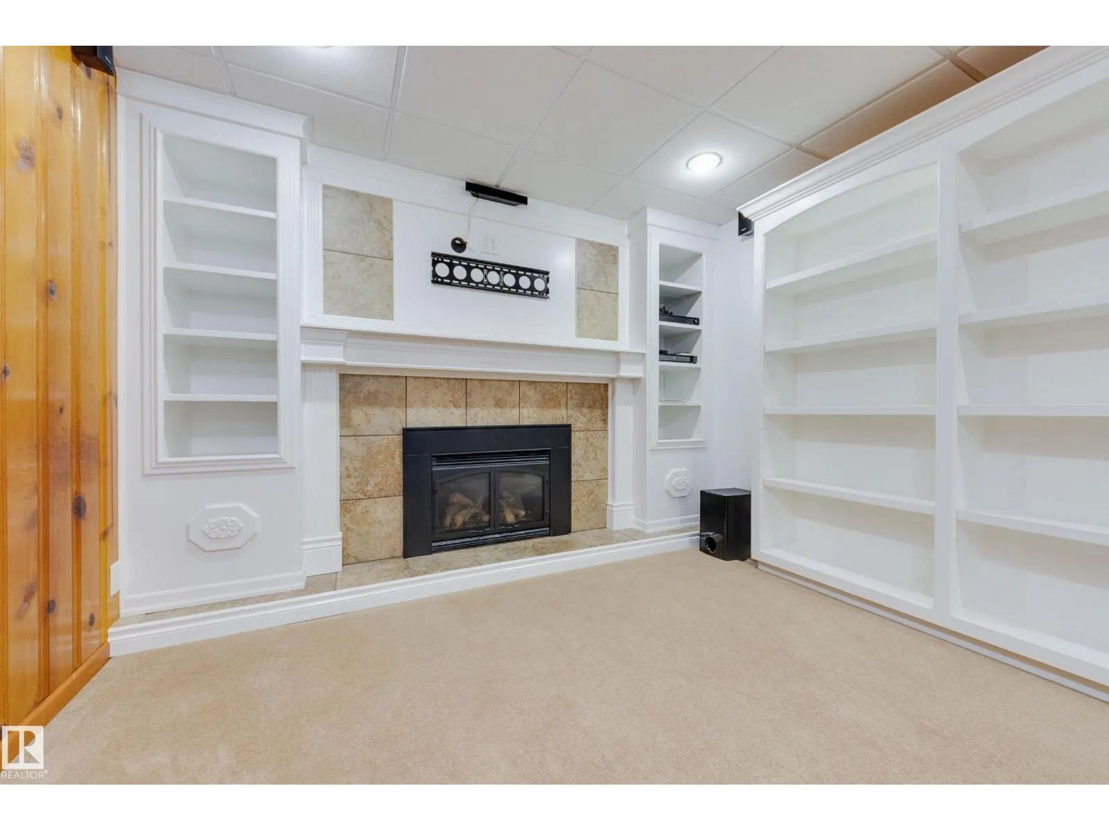 6108 84 AV NW NW