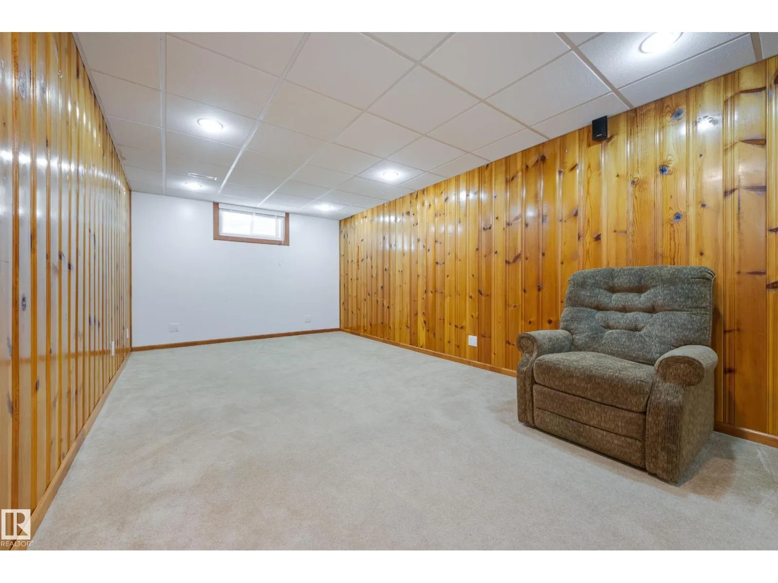 6108 84 AV NW NW