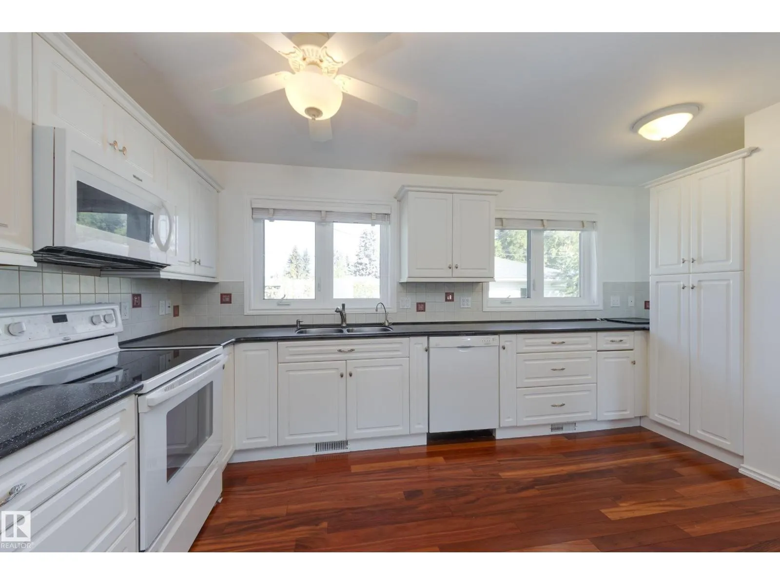6108 84 AV NW NW