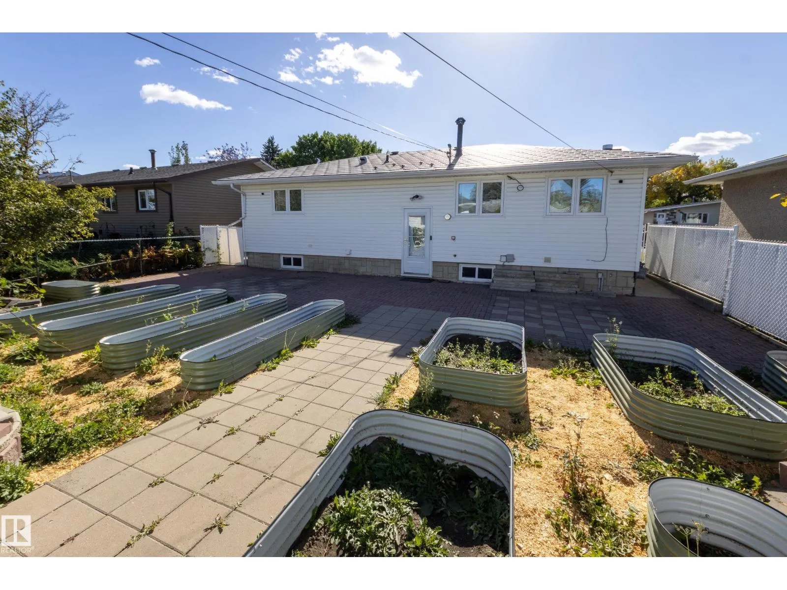 6108 84 AV NW NW