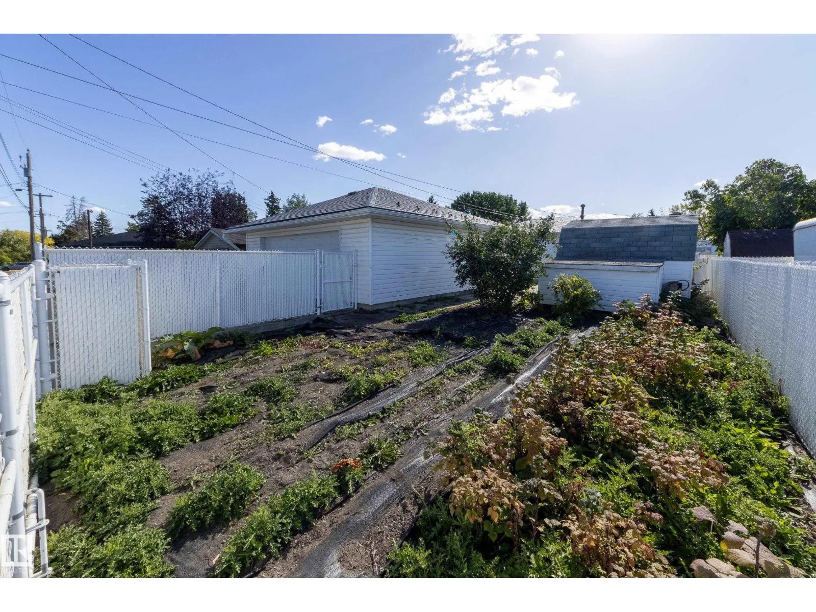 6108 84 AV NW NW