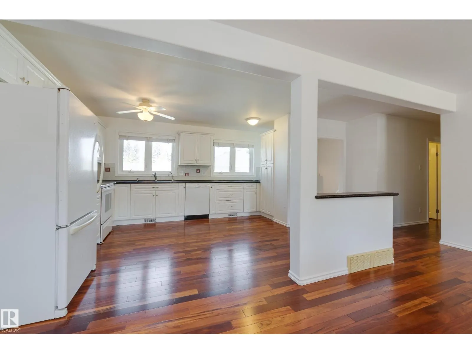 6108 84 AV NW NW