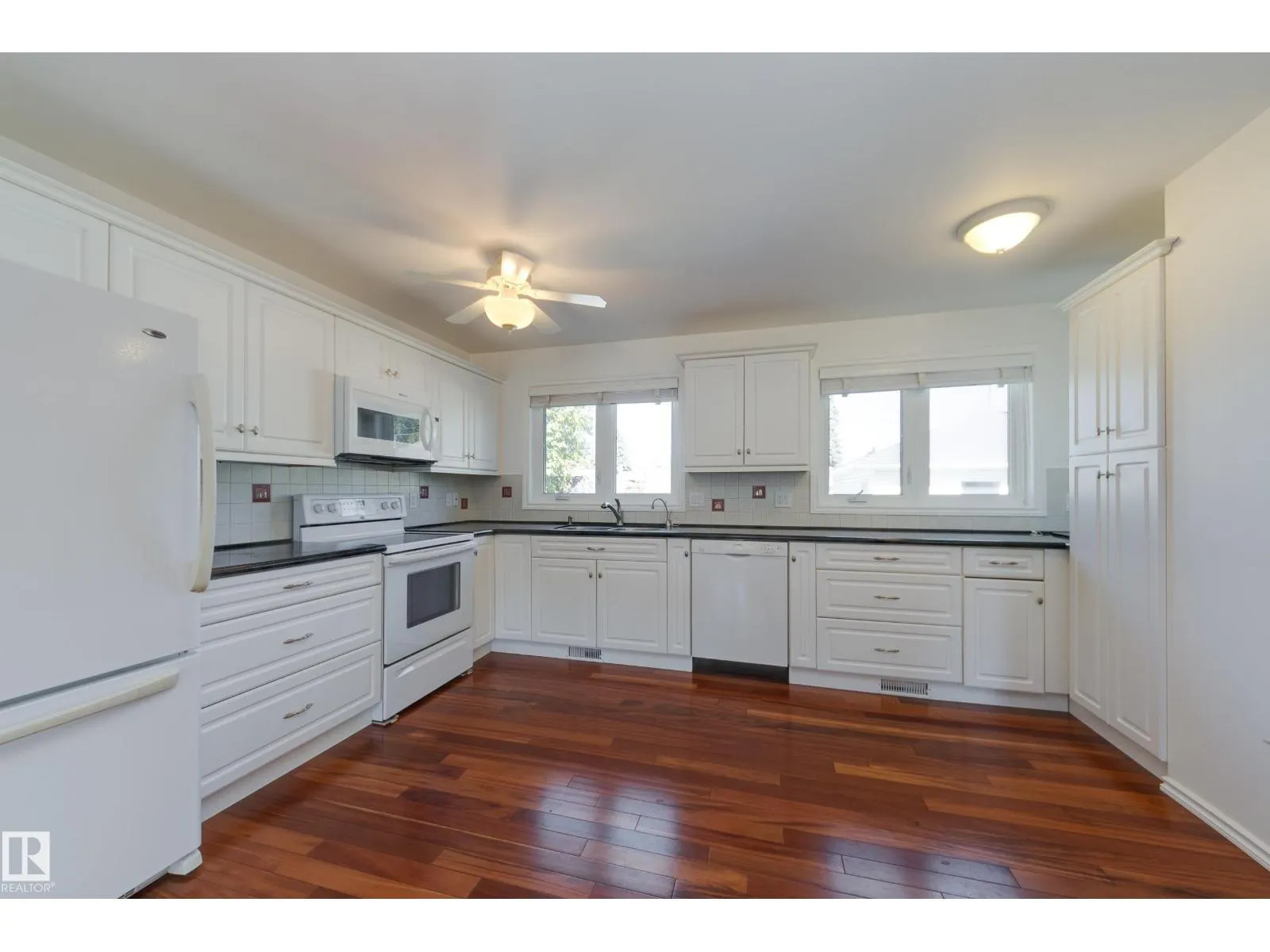 6108 84 AV NW NW
