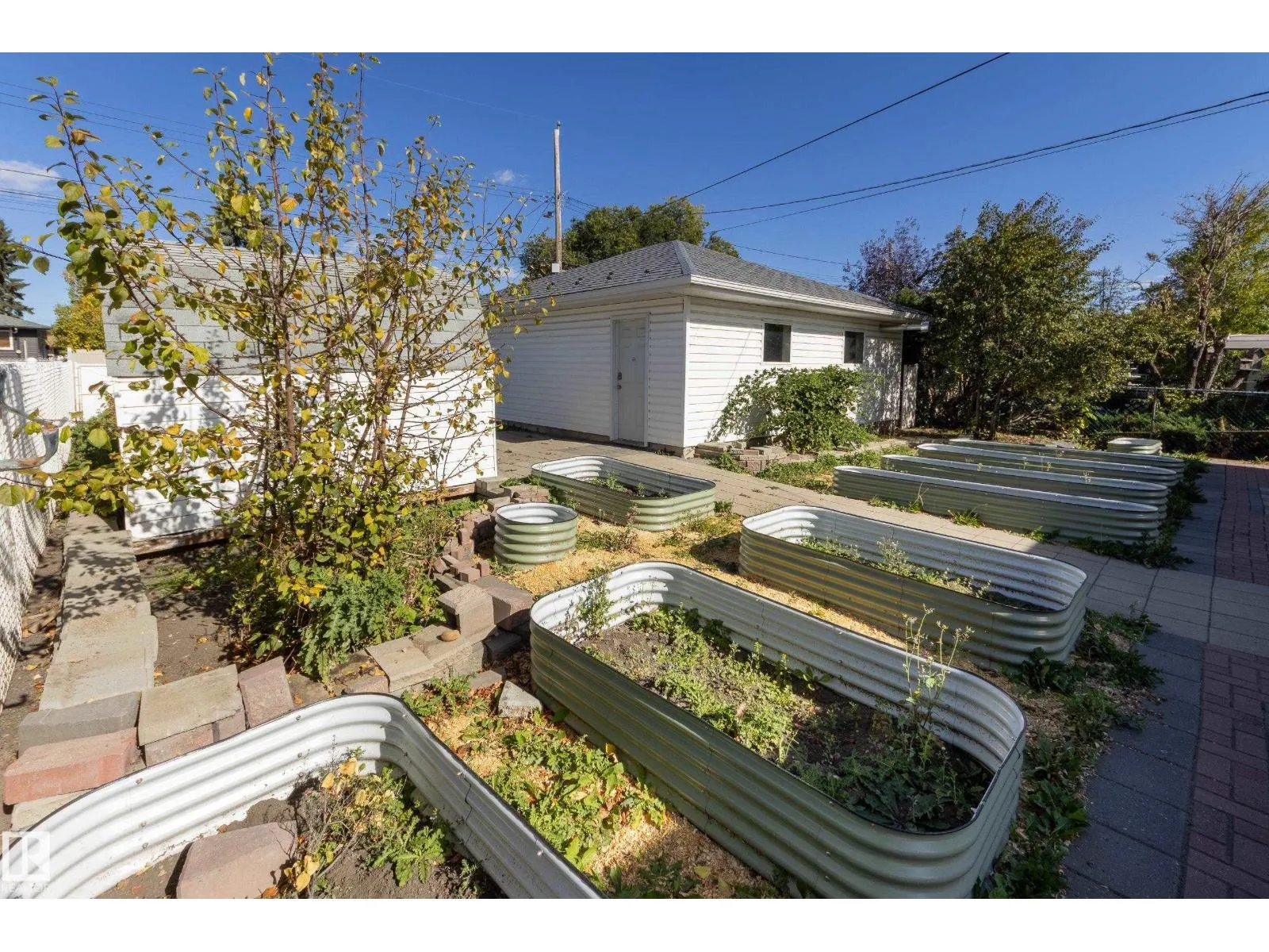 6108 84 AV NW NW